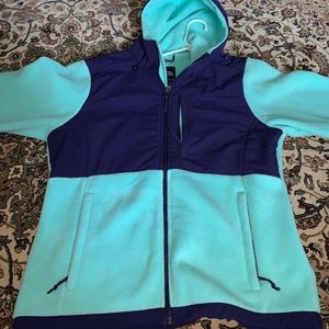 NWT hooded north face Denali